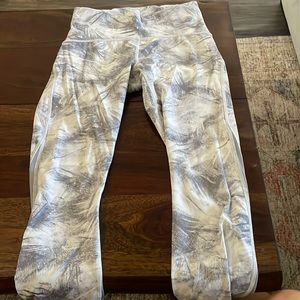 White and grey lulu lemon high waisted leggings great condition